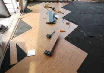 Thi công sàn gỗ xương cá Ocean park